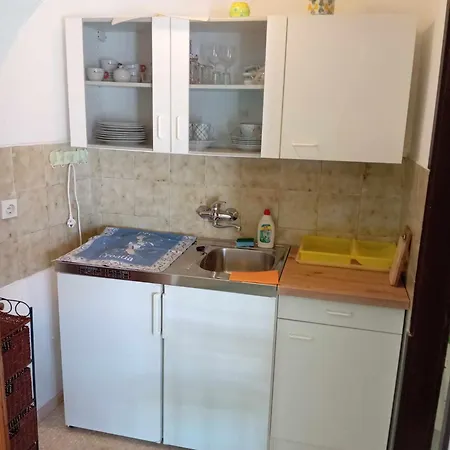 Apartment Julia - Near The Martinšćica