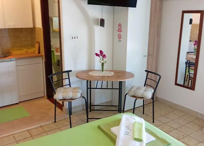 Apartment Julia - Near The *