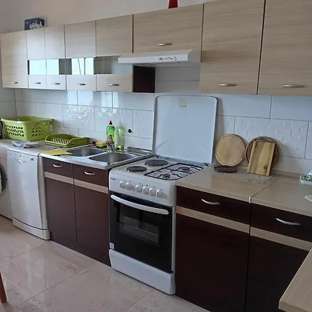 Apartament Julia - Near The