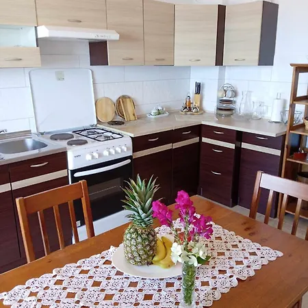 Apartament Julia - Near The *