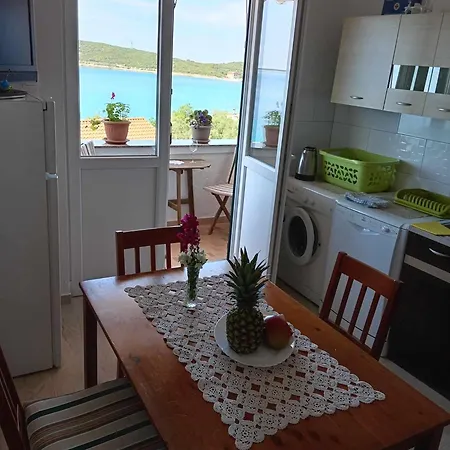 Apartament Julia - Near The *